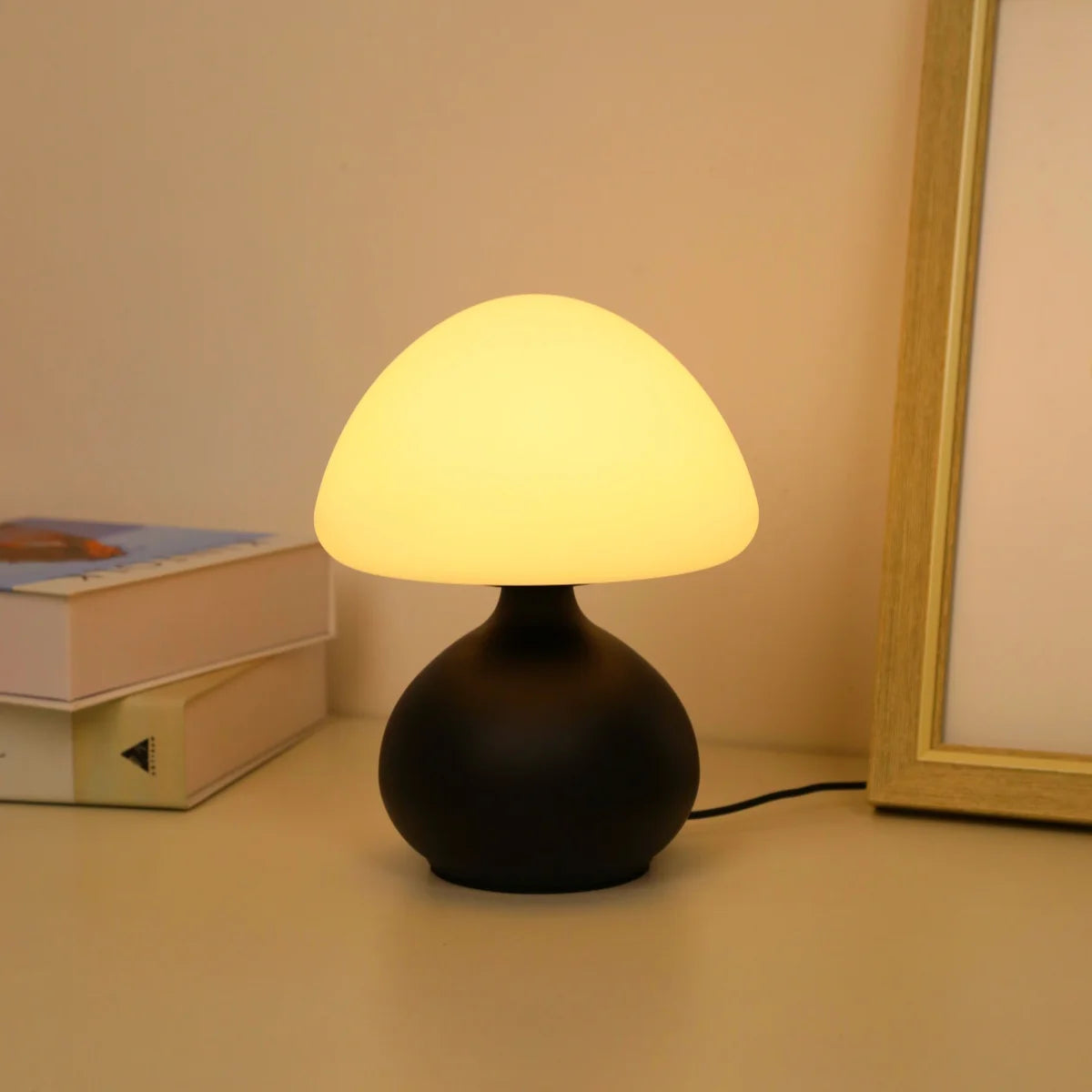 Minimalistisk Svampelampe med 3 Farver og Dæmpning