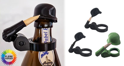 Soldat Hilsen Ølflaske Hjelmhætte