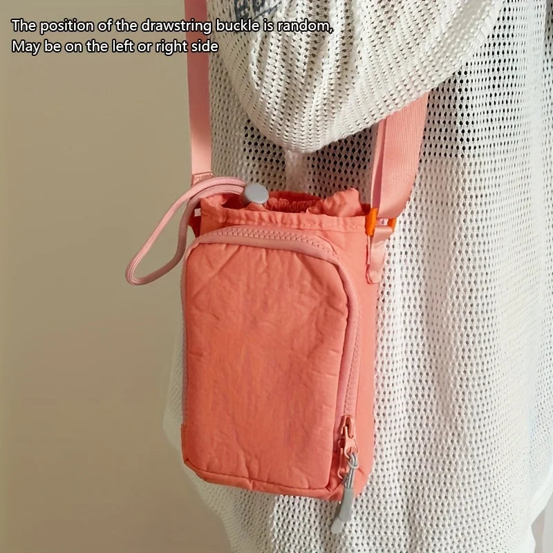 Lille Nylon Crossbody Taske med Flaskelomme