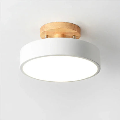 Nordisk Rund Loftlampe i Træ