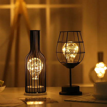 Batteridrevet LED Natlampe med Jernbur