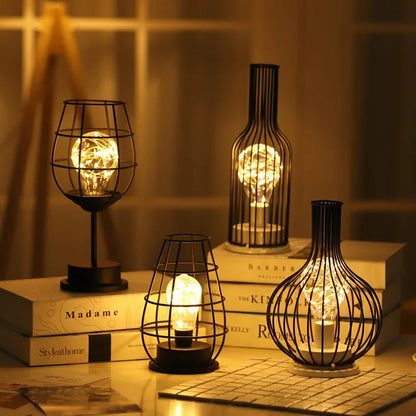Batteridrevet LED Natlampe med Jernbur