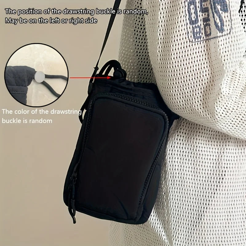 Lille Nylon Crossbody Taske med Flaskelomme