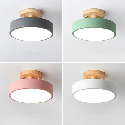 Nordisk Rund Loftlampe i Træ