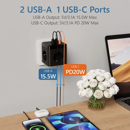 Stikkontaktadapter med 3 Stik, USB-A og USB-C