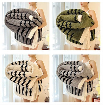 Blødt og Varmt Flanneltæppe – Hyggeligt Senge- og Lurtæppe