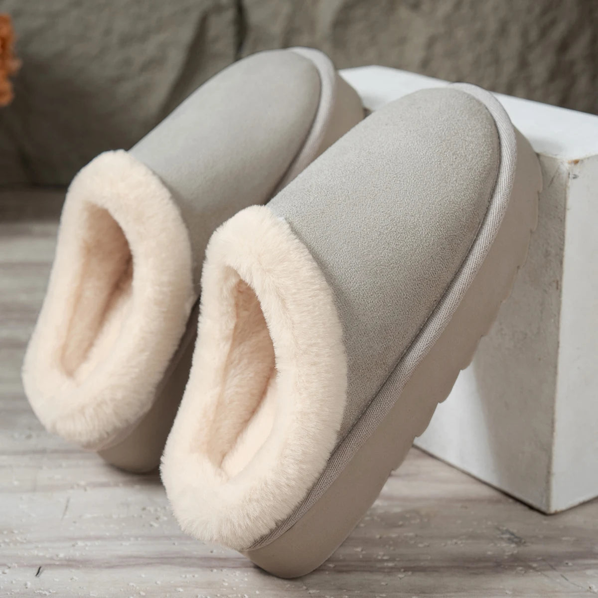 Bløde Fluffy Vintertøfler med Pelsfor til Kvinder